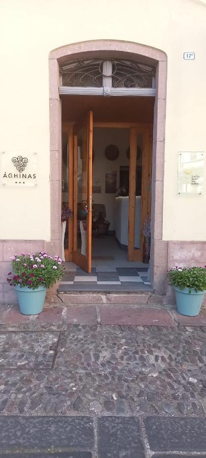 Отель Aghinas Боса Экстерьер фото